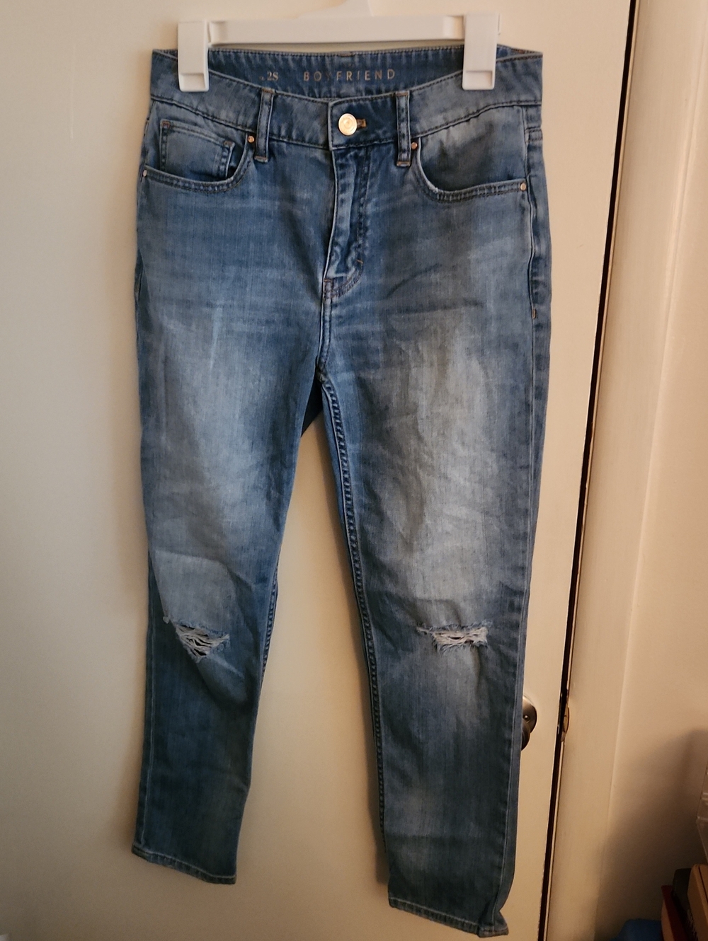 Boyfriend High-Rise Distressed Women's Jeans White House Black Market 2S